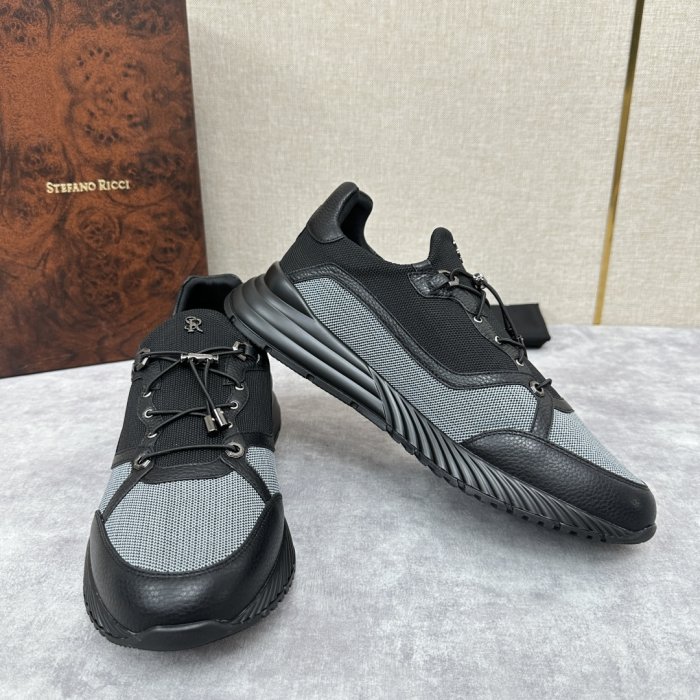 Кросівки фото 7