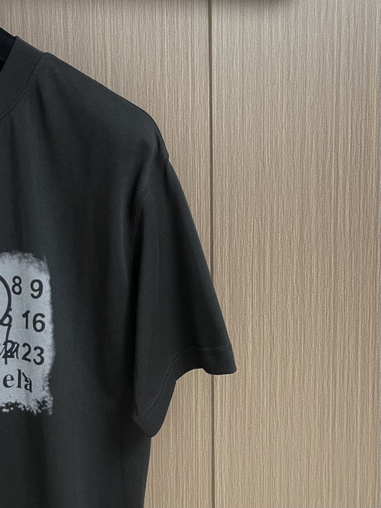 T-shirt men's фото 4