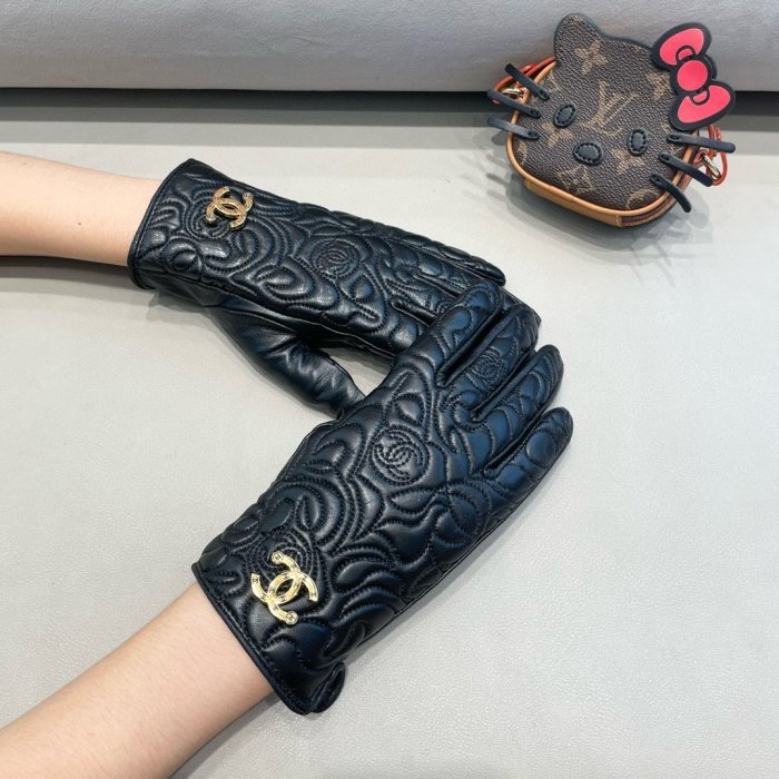 Gloves women's