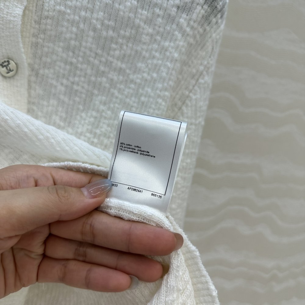 Белый хлопковый трикотажный кардиган с круглым вырезом фото 8