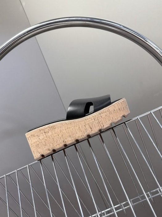 Босоножки фото 9