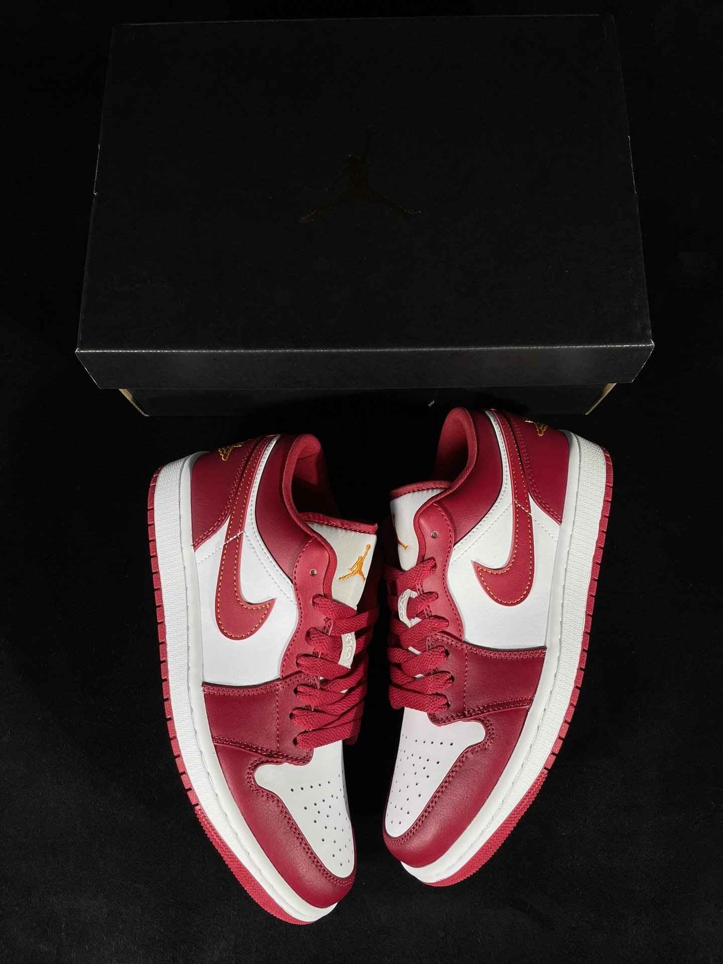 Кроссовки Air Jordan 1 Low 553558-607 фото 2