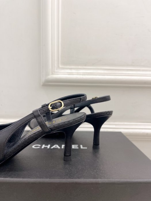 Босоножки фото 8