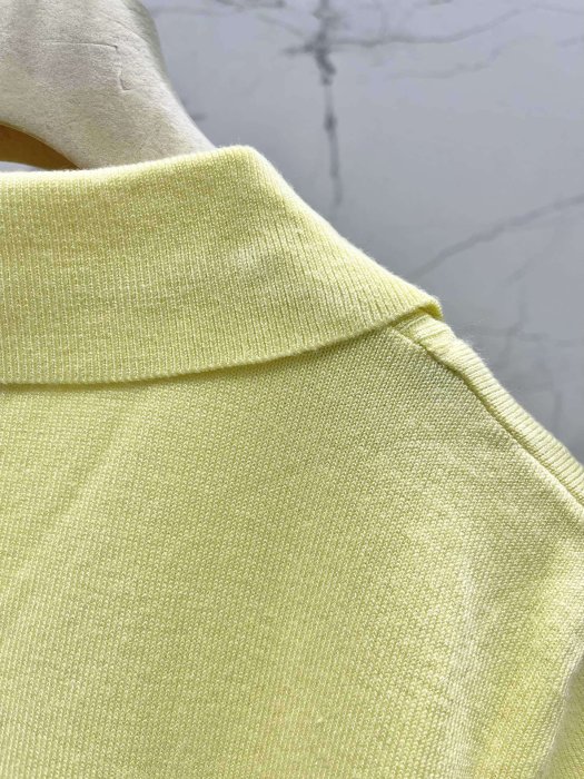 T-shirt women's фото 8