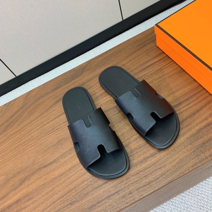 Шлепанцы женские фото 3