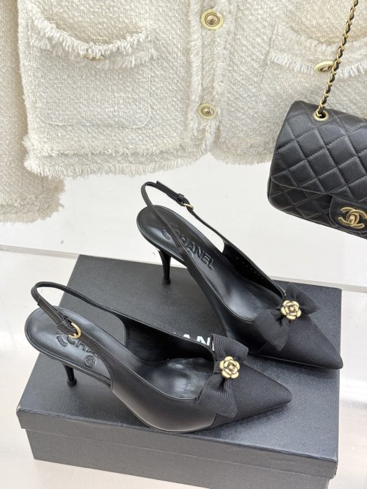 Босоножки фото 3