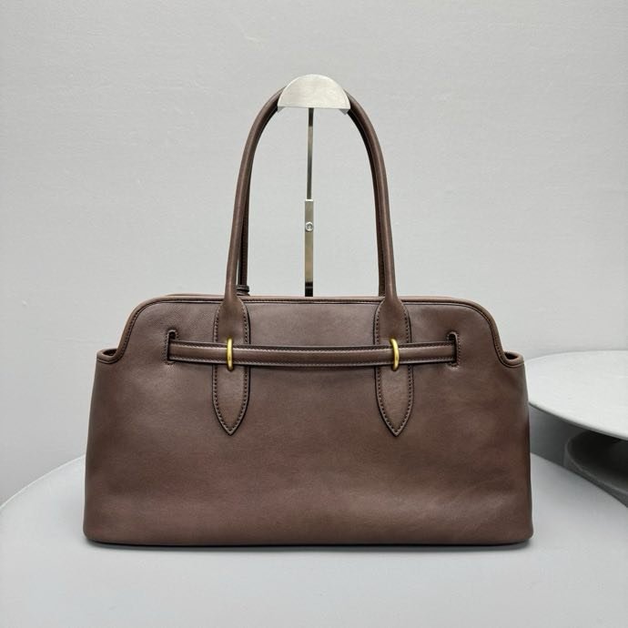 A bag leather women's 45 cm фото 8
