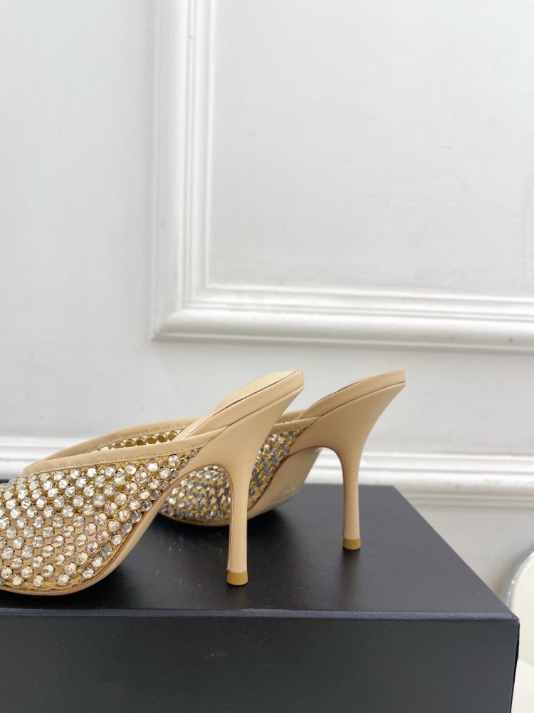 Босоножки фото 7