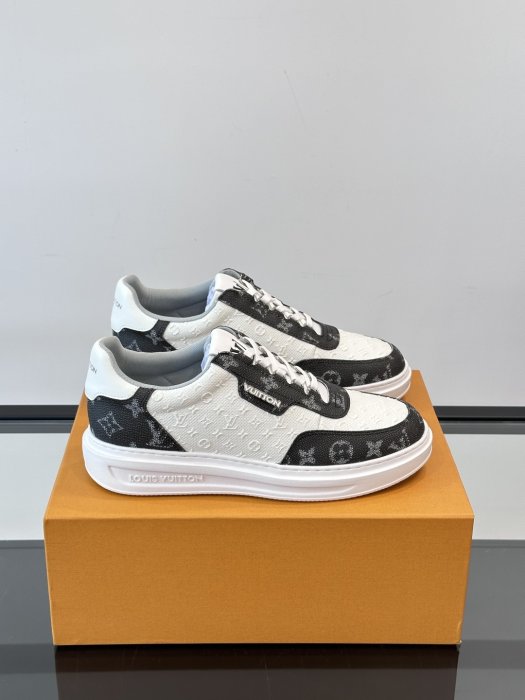 Кроссовки мужские