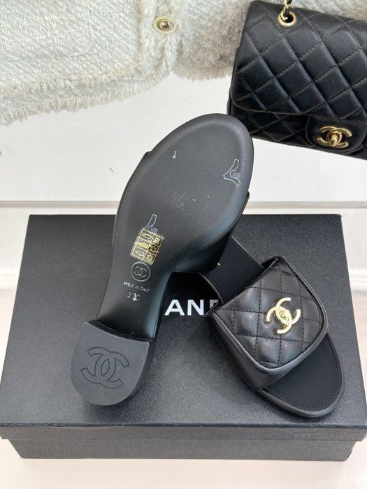 Босоножки фото 9