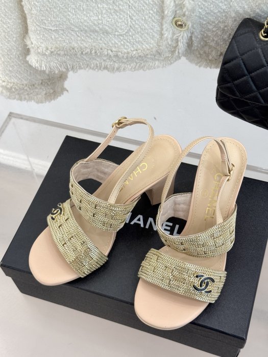 Босоніжки фото 2