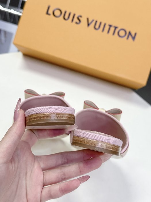 Шлепанцы фото 8