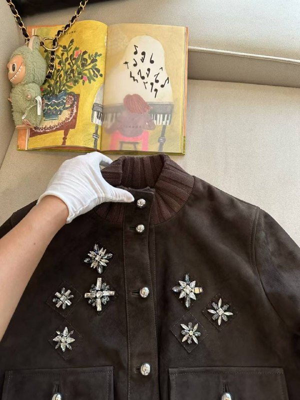 Куртка шкіряна жіноча фото 4