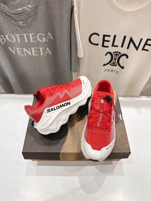 Кросівки фото 4