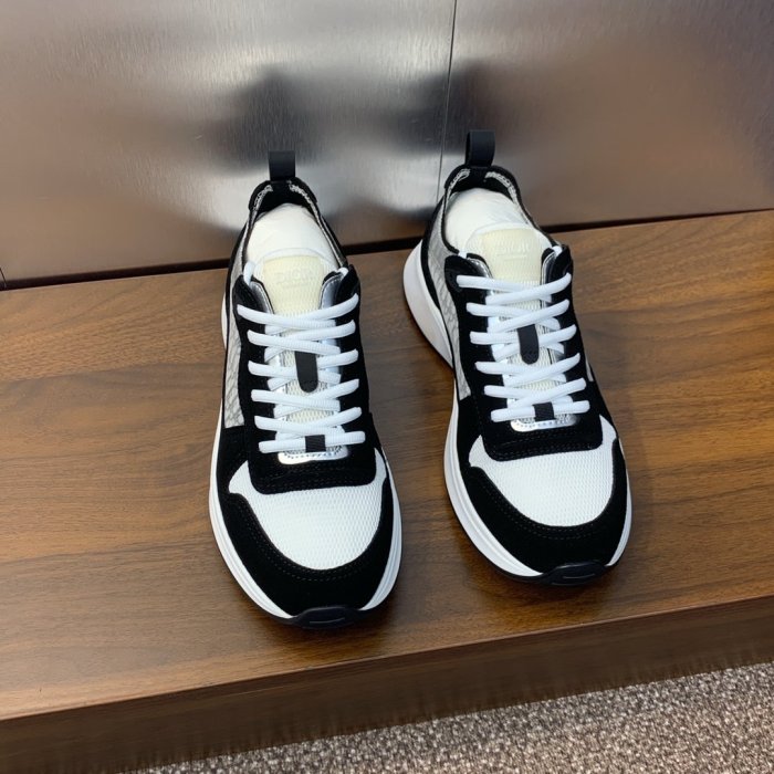 Sneakers men's