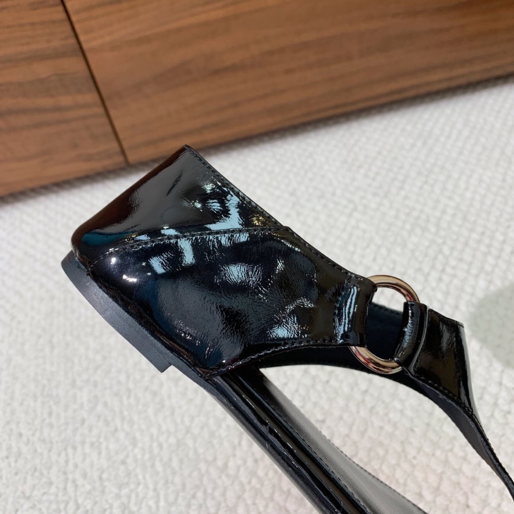 Сандалии женские фото 9