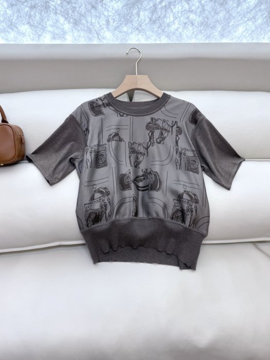 Костюм женский фото 5