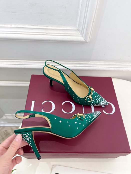 Босоножки фото 4