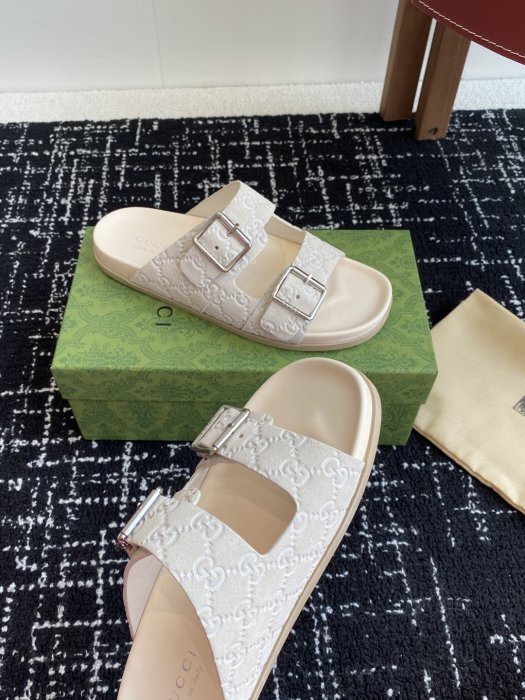 Шлепанцы фото 6