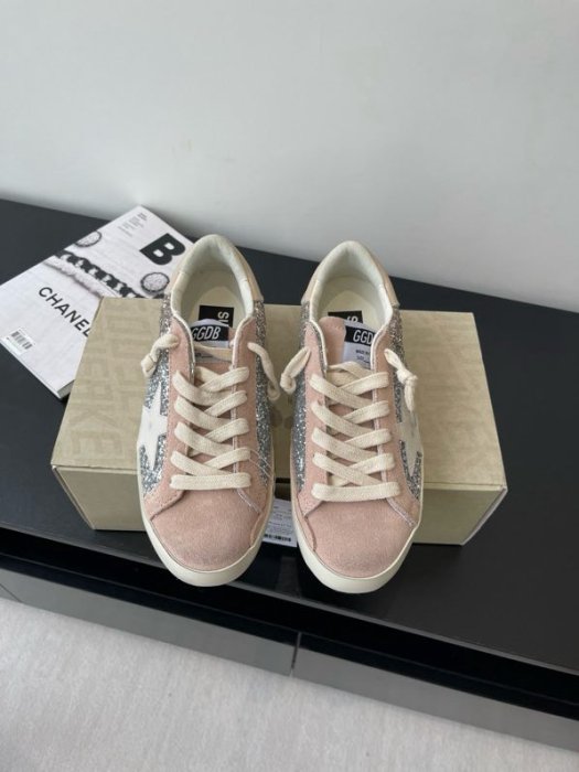 Кроссовки женские фото 4