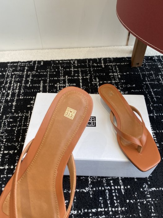 Босоножки фото 8