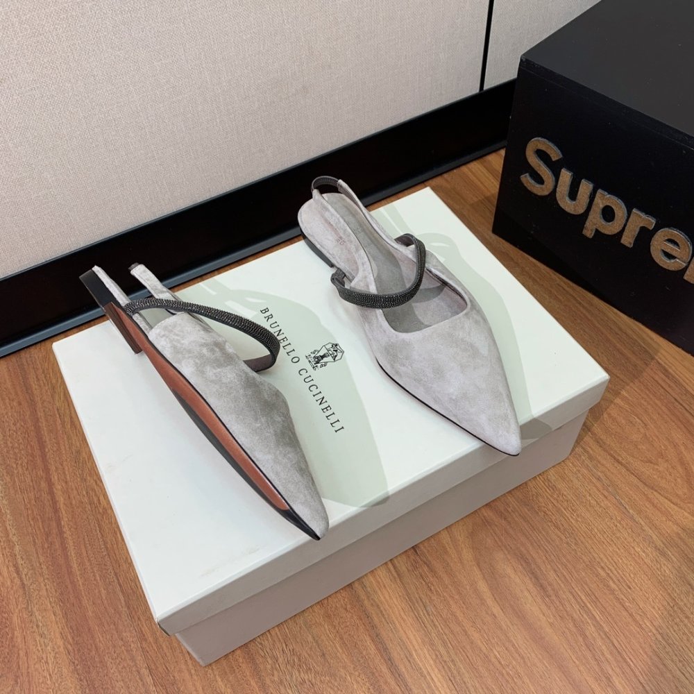 Босоножки фото 5