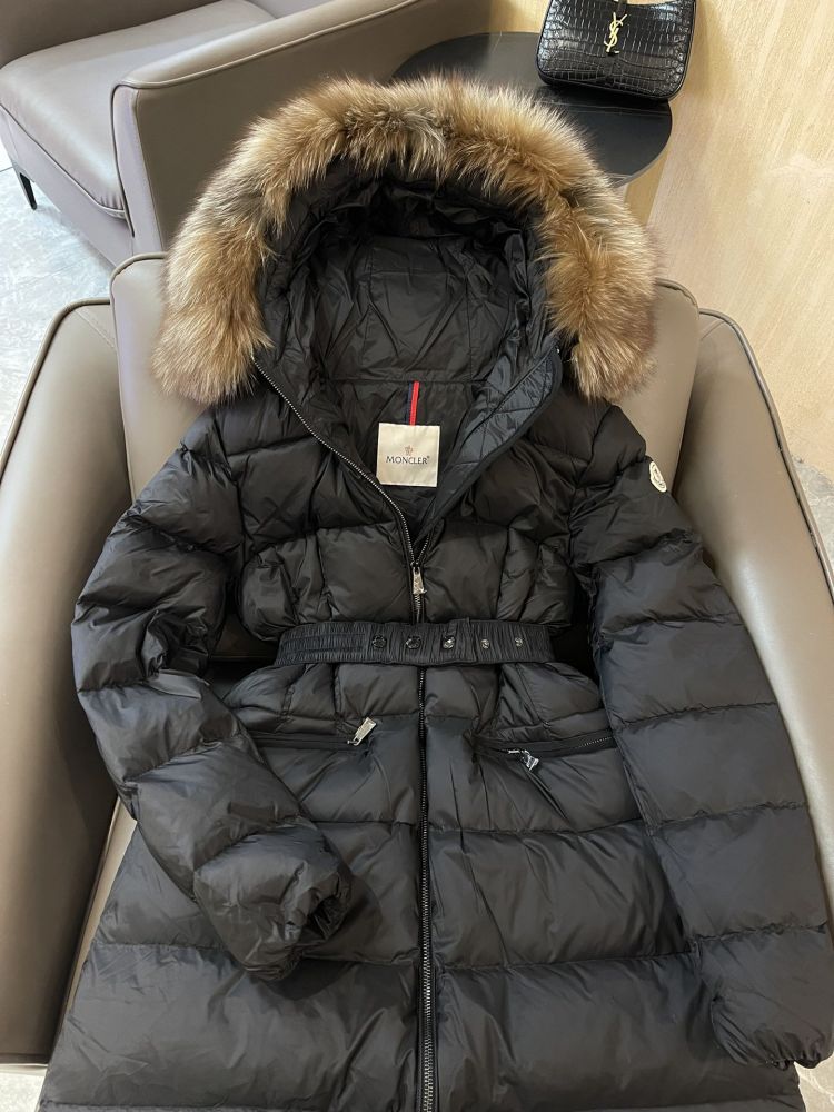 A long female Down jacket from hood of fur foxes фото 6