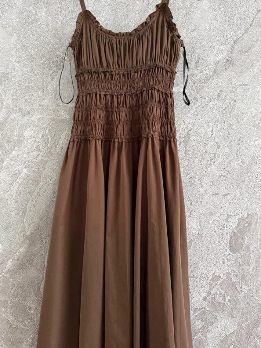 Dress colors mocha-mousse, плиссированное фото 5