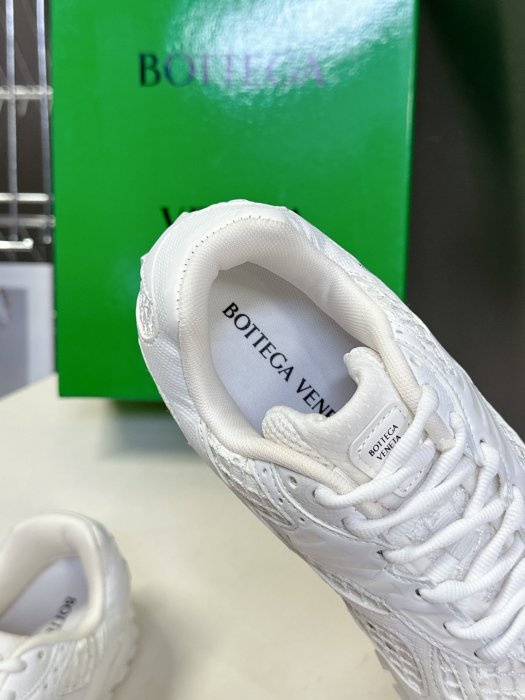 Кроссовки фото 8