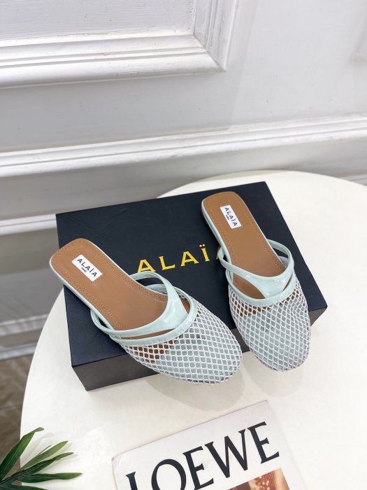 Шлепанцы женские фото 2