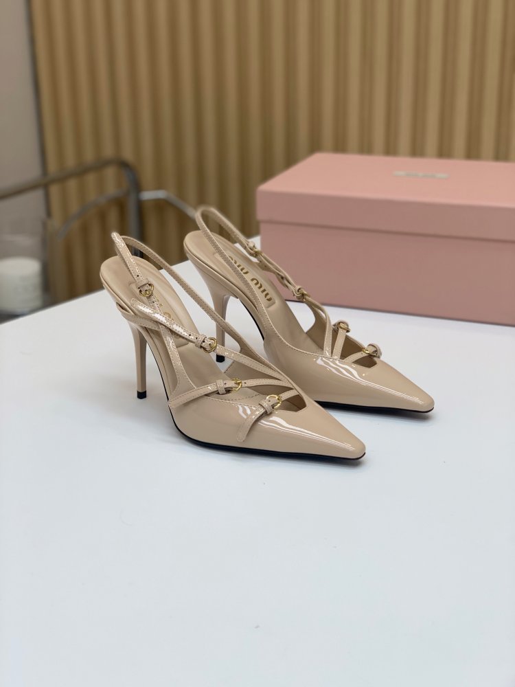 Босоножки фото 3