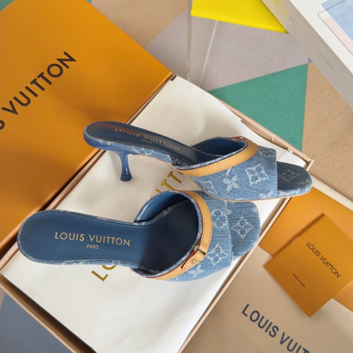 Босоножки фото 4