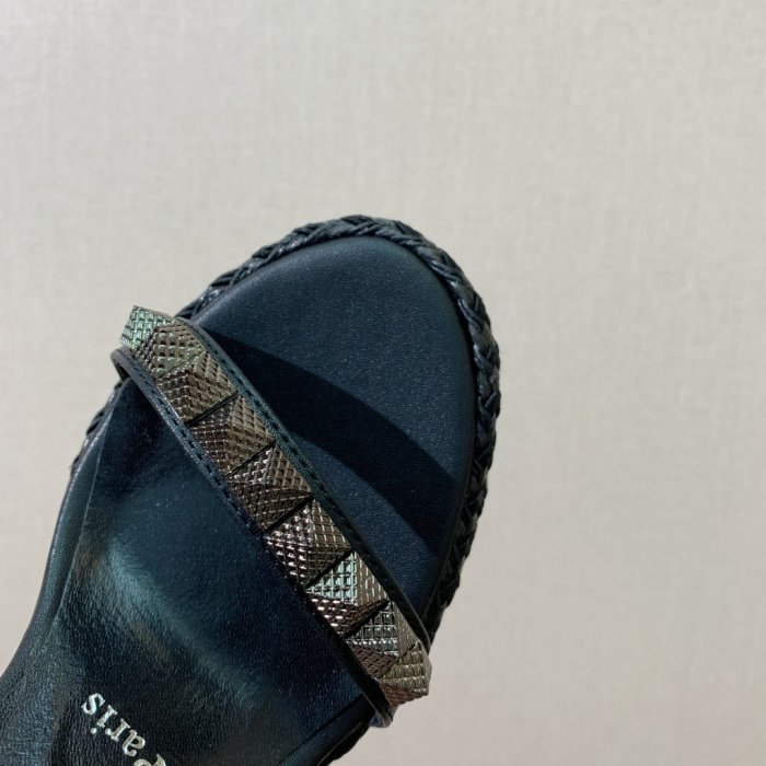 Босоножки фото 5