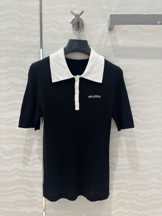 Футболка женская