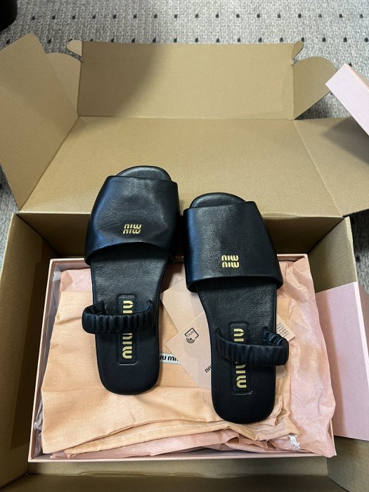 Босоножки фото 8