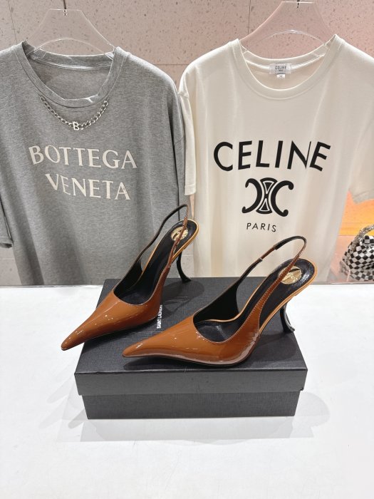 Босоножки фото 3