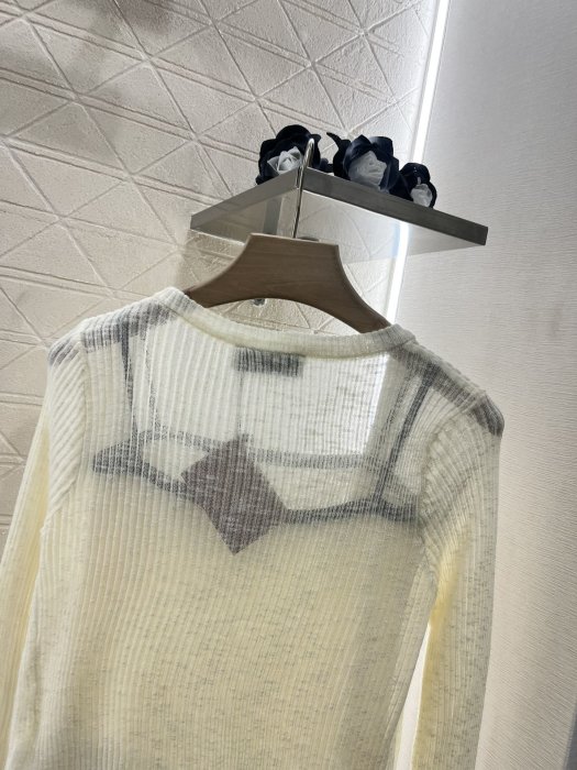 Кофта жіноча фото 4