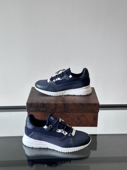 Кросівки фото 4