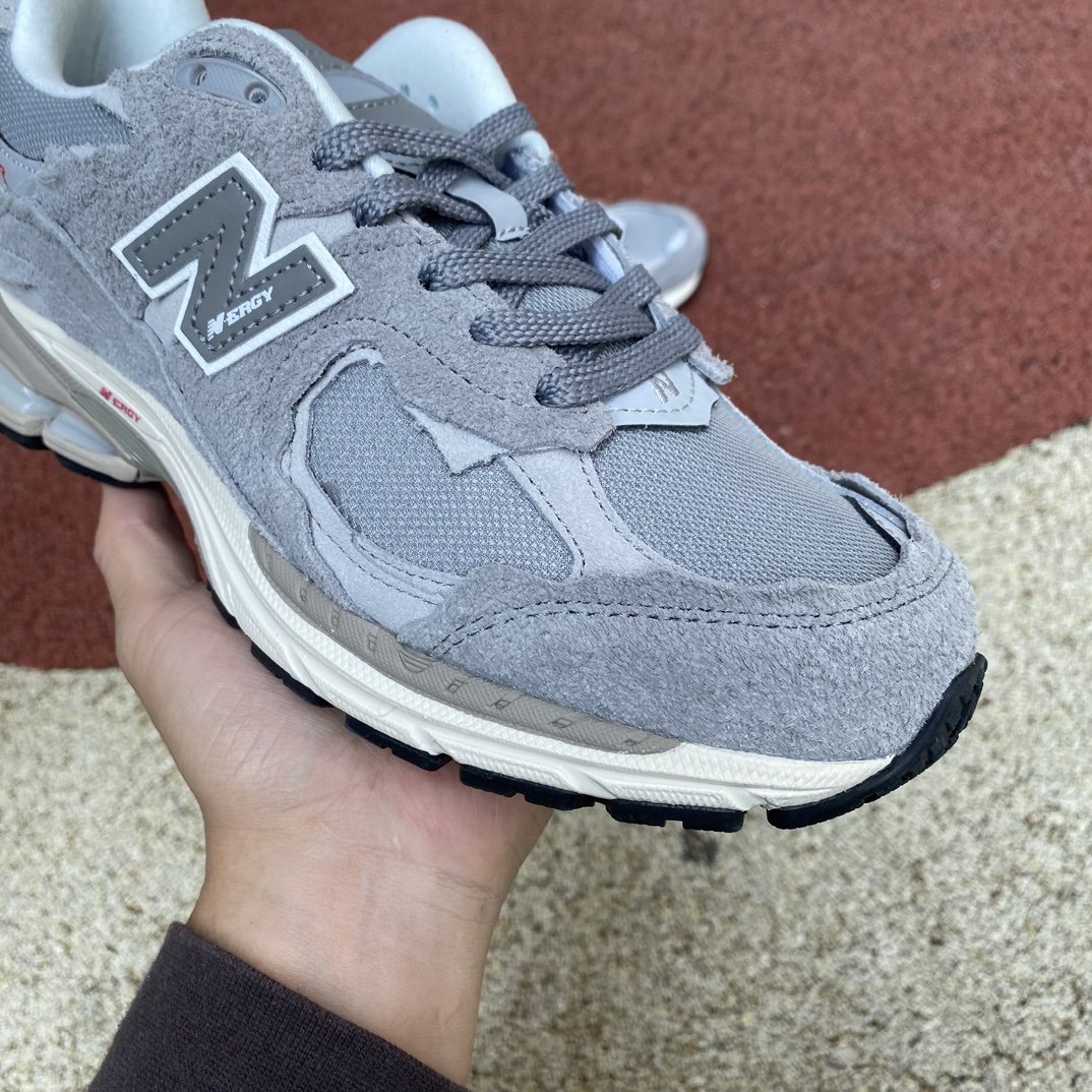 Sneakers NB2002R M2002RDM фото 8