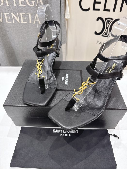 Босоножки фото 7