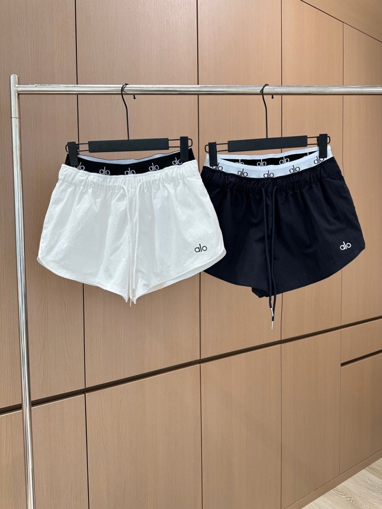 Shorts women's фото 3