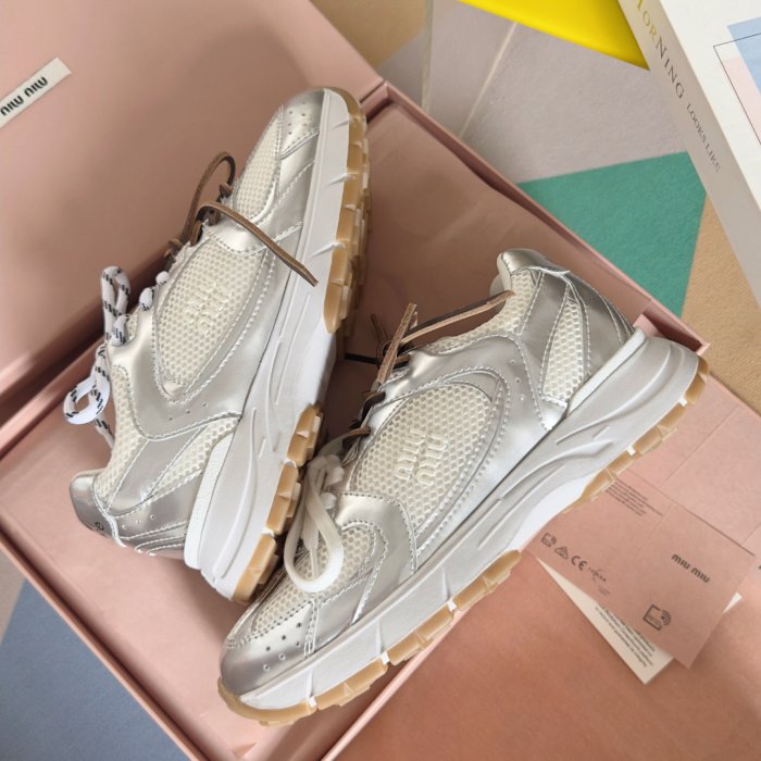 Кроссовки фото 6