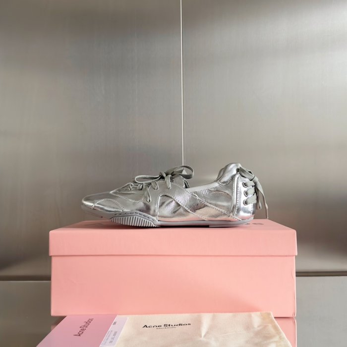 Кросівки фото 5