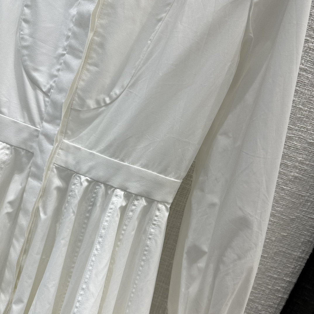 Платье рубашка с воротником стойкой белое фото 4