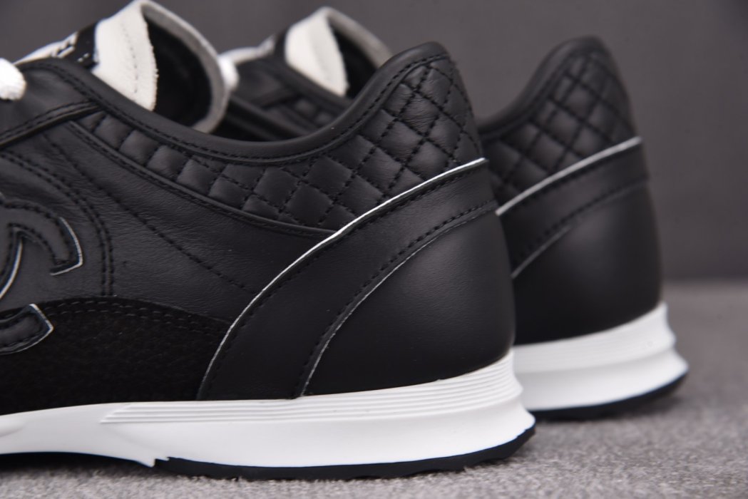 Sneakers CHANEL 25 фото 13