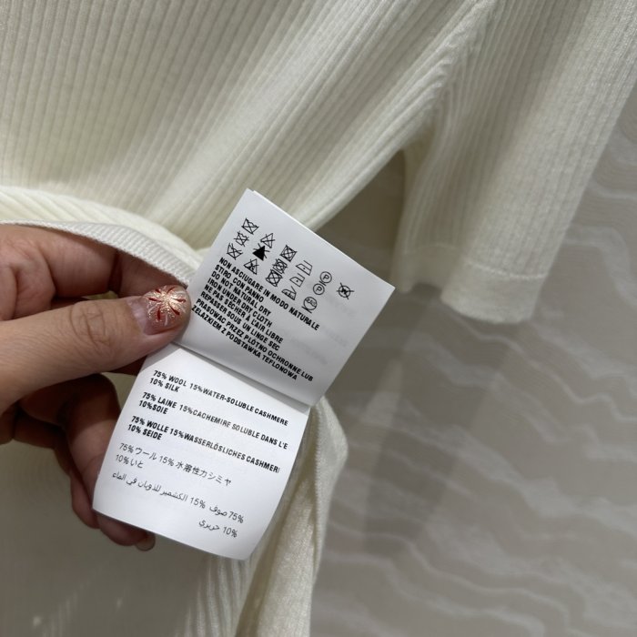 T-shirt women's фото 8