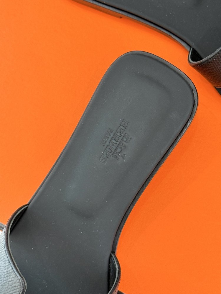 Шлепанцы женские фото 8