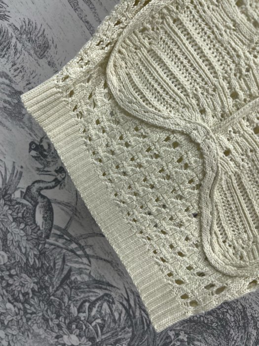 T-shirt women's фото 4