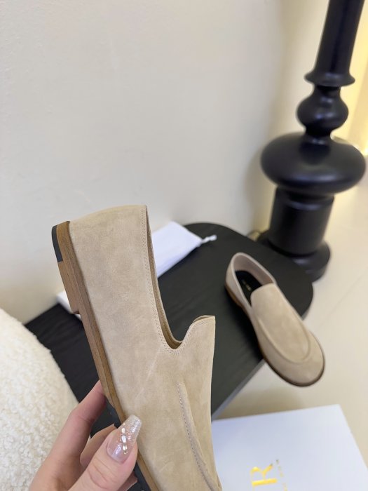 Лоферы женские фото 6