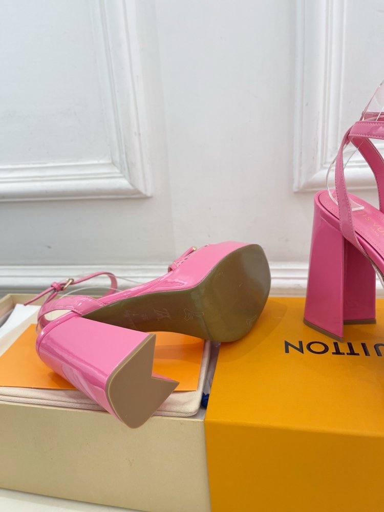 Босоніжки фото 9